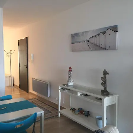 Espace 2000 Apartment *